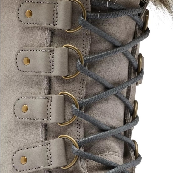 NWT SOREL WOMEN'S JOAN OF ARCTIC™ BOOT - Picture 10 of 11